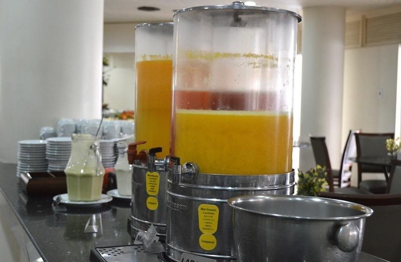 Hotel Monte Rey Montes Claros Zewnętrze zdjęcie