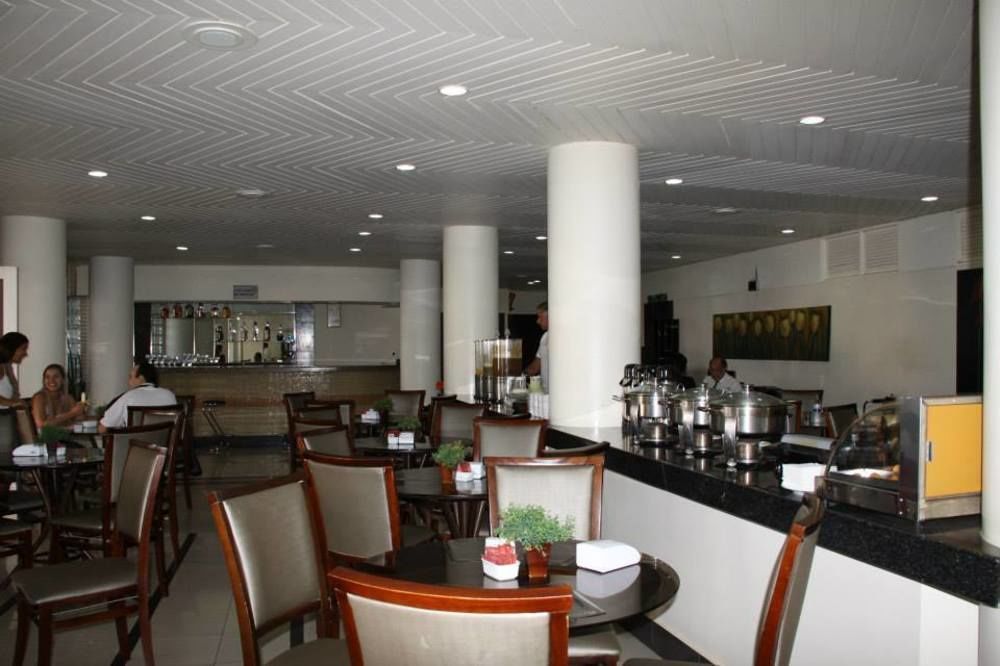 Hotel Monte Rey Montes Claros Zewnętrze zdjęcie
