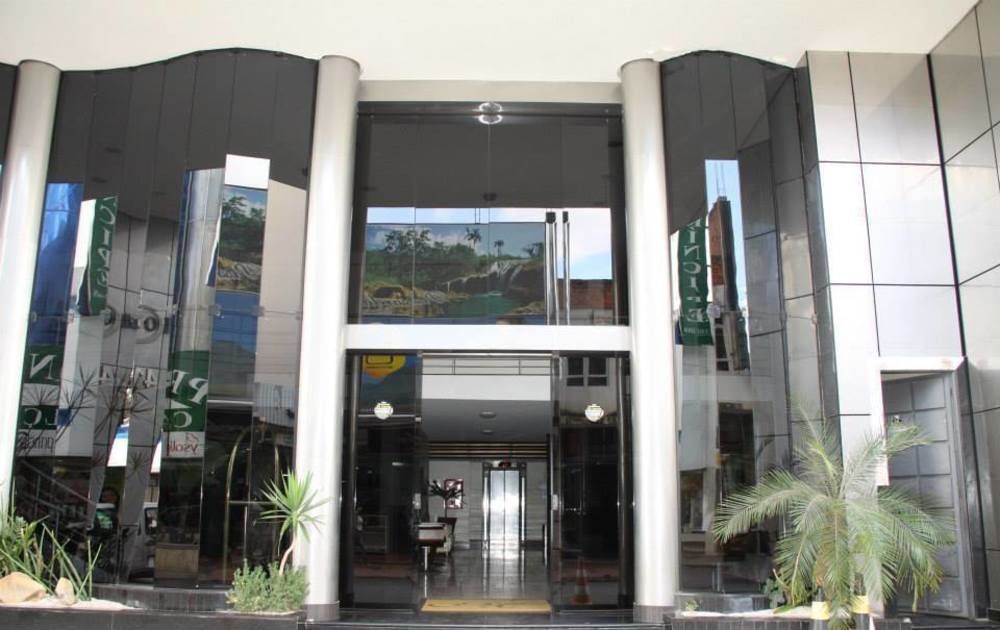 Hotel Monte Rey Montes Claros Zewnętrze zdjęcie