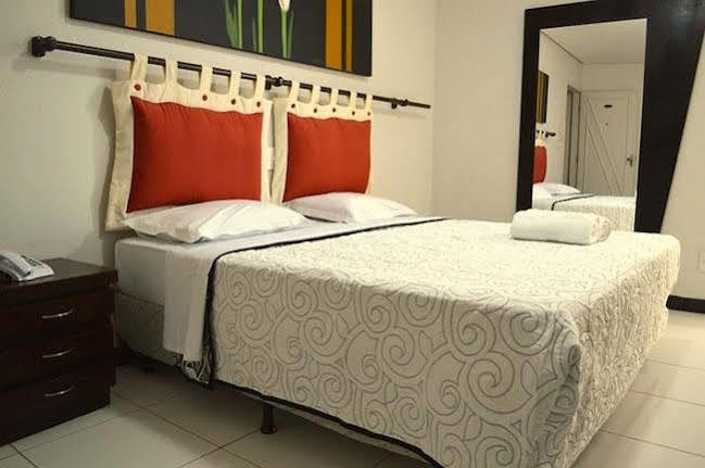 Hotel Monte Rey Montes Claros Zewnętrze zdjęcie